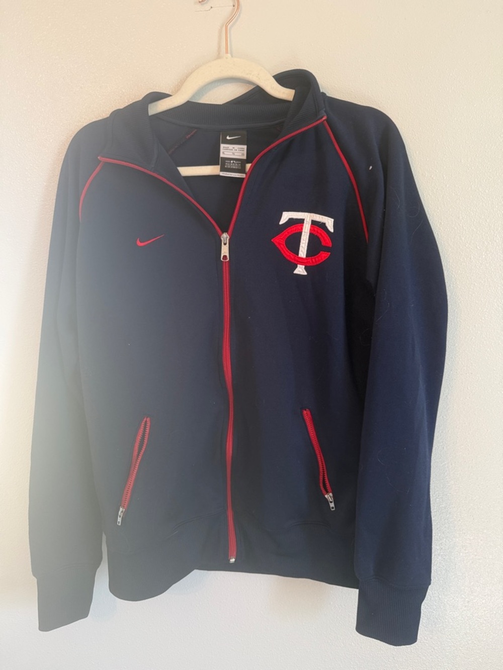 Nike Kids Boys Navy Zip Jacket with Red Trim and Minnesota Twins Logo Size YXL